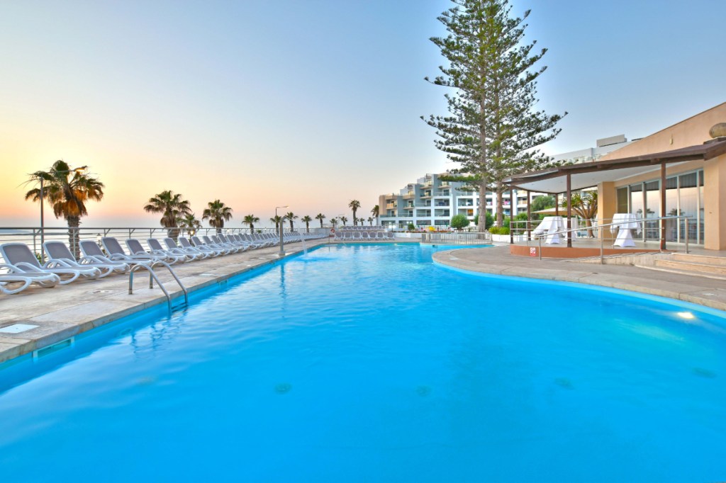 view of an infinity pool